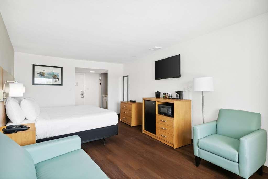 Chateau Beachfront Hotel, A By The Sea Resort Panama City Beach Bilik gambar